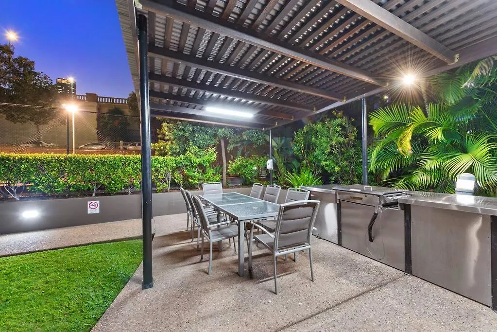 Apartmán Resort Pad ~ 1Bed/1Bath/Balcony/1Car ~ 10 Mins Cbd Brisbane